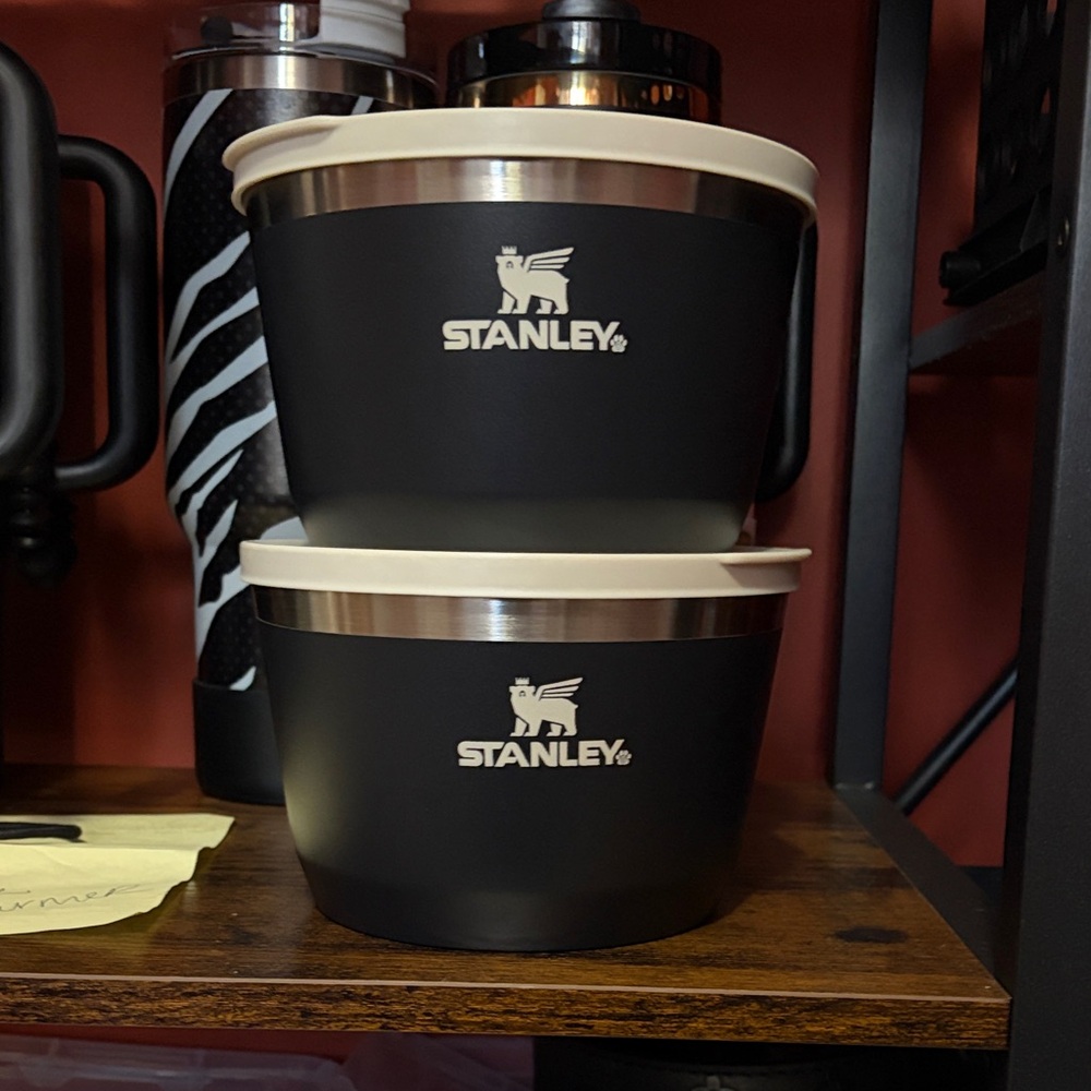 Stanley Black and Tan pet bowl